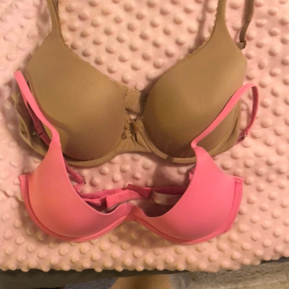 Victoria’s Secret Bras 34C